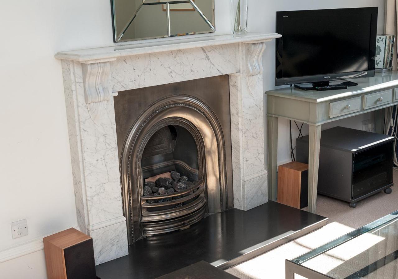 Parliament Sq Apartment Edinburgh Ngoại thất bức ảnh