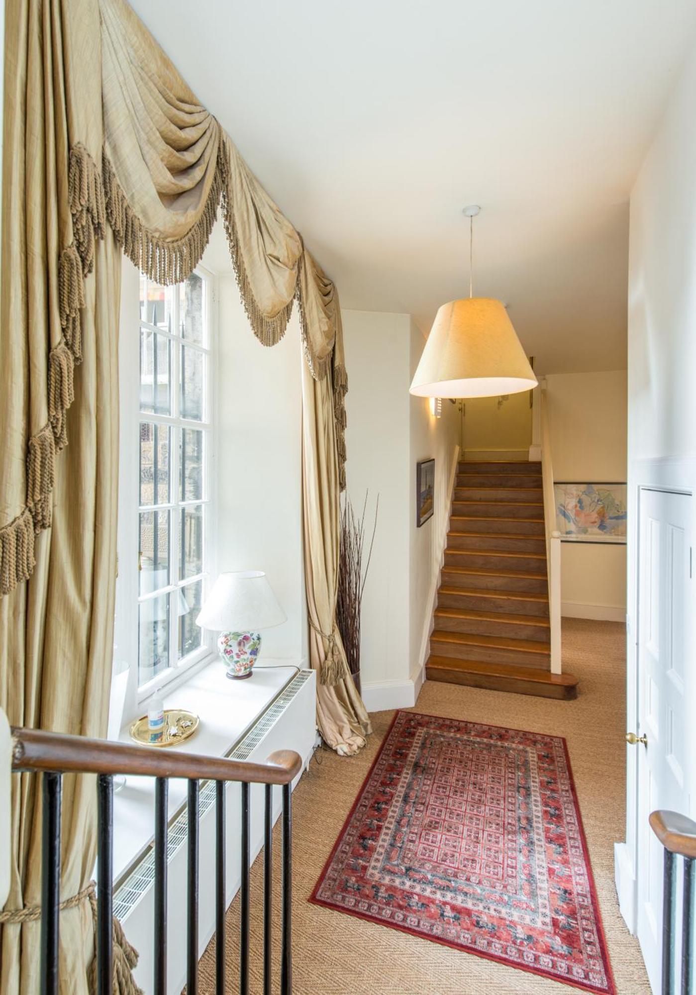 Parliament Sq Apartment Edinburgh Ngoại thất bức ảnh